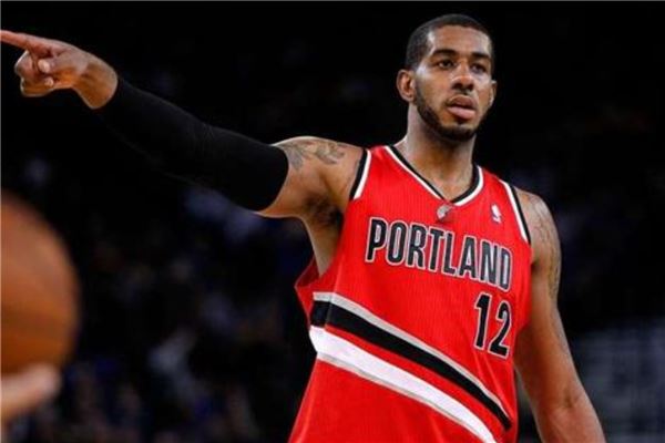 他不仅在球 他不仅在球